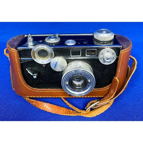 VTG Estate Argus 50MM Weston Film Speed Camera W/ Leather Case! Untested! 63 - Picture 11 of 14